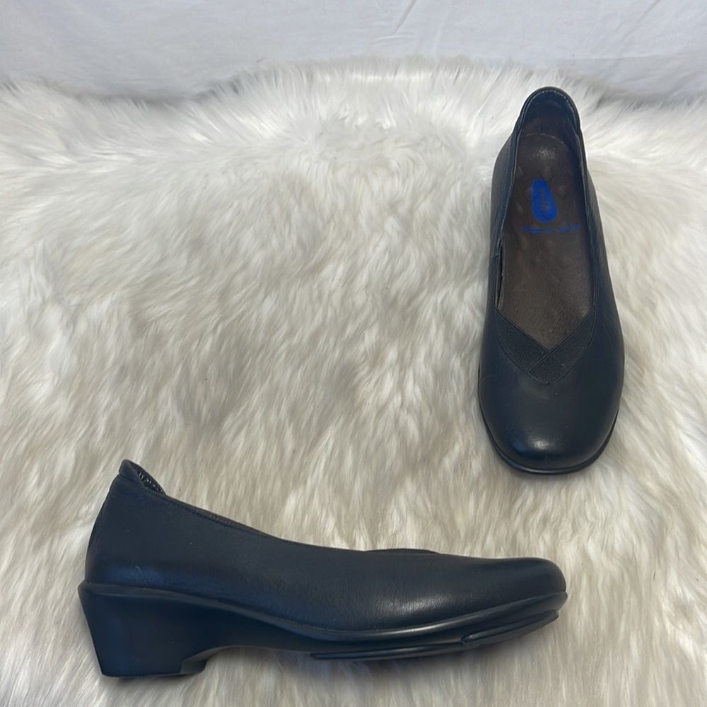 Wolky Black Leather Slip On Heels‎ Sz 38/ US 7-7.5